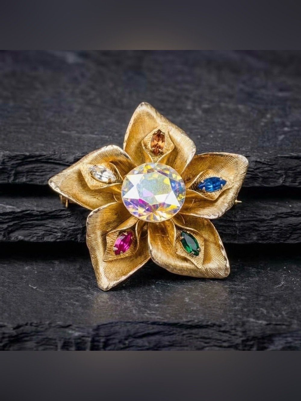Vintage 60s Warner AB Crystal Rhinestone Textured Flower Gold Tone Brooch Retro